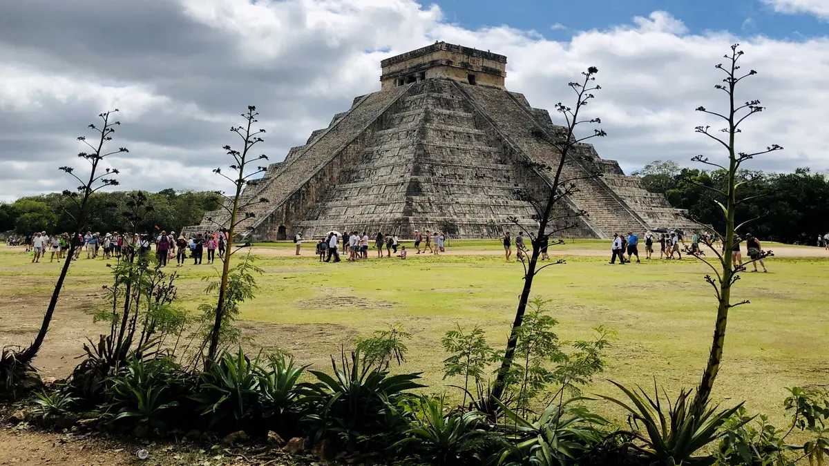 peninggalan peradaban Maya