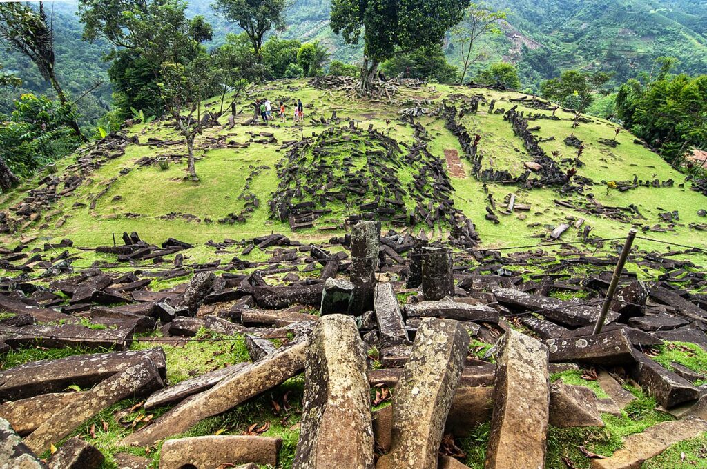 Peradaban Tertua di Indonesia